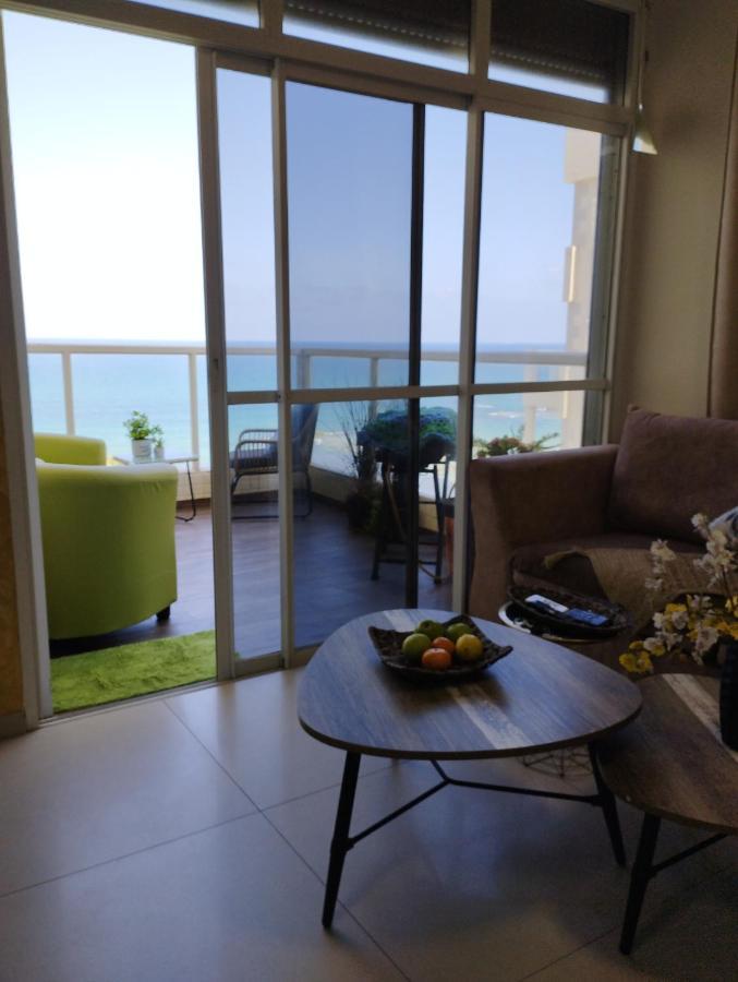 Ten Steps To The Sea 4Br And Balcony Bat Yam Exterior foto